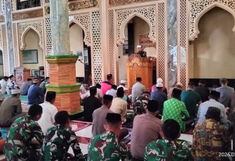 Sholat jumat berjamaah