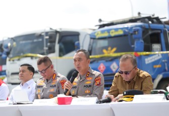 Kepolisian Daerah (Polda) Sumatera Selatan menggelar konferensi pers berskala besar terkait pengungkapan kasus kejahatan penyalahgunaan Bahan Bakar Minyak (BBM)
