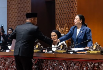 Ketua DPR RI Puan Maharani kembali menegaskan DPR terbuka dengan aspirasi masyarakat. Hal ini menyusul kehadiran Aktivis Aliansi Masyarakat Pati Bersatu (AMPB) Supriyono alias Botok bersama sejumlah rekannya dalam Rapat Paripurna DPR 