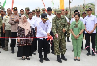 Karya Bhakti TNI Kodim Tulungagung Tuntas, Jalan Beton 2,2 Kilometer Hubungkan Wonorejo–Kedungcangkring
