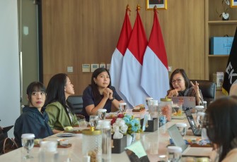 Wakil Menteri Ekonomi Kreatif/Wakil Kepala Badan Ekonomi Kreatif (Ekraf), Irene Umar, menerima audiensi penyelenggara ICC di Kantor Kementerian Ekraf, Jakarta, Senin (7/9/2026)