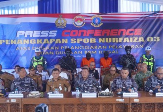 TNI AL Ungkap Dugaan Pengangkutan BBM Ilegal di Semarang 