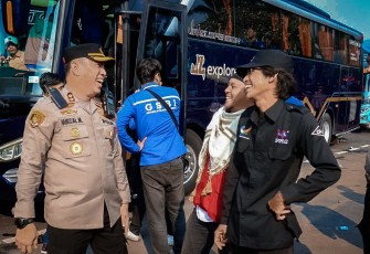 Penyampaian aspirasi buruh di kawasan DPR/MPR RI, Senayan, Jakarta, 
