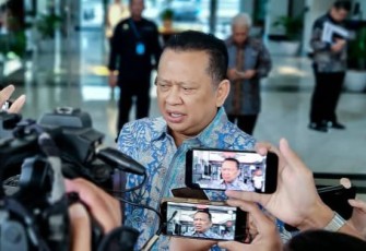 Anggota Dewan Pertimbangan Presiden Republik Indonesia (Wantimpres RI) sekaligus Ketua MPR RI ke-15 dan Wakil Ketua Umum Partai Golkar, Bambang Soesatyo (Bamsoet)
