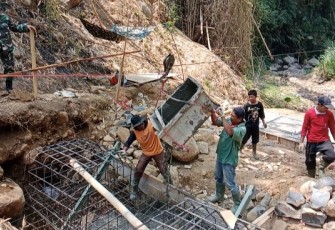 Pembangunan jembatan perintis garuda di kabupaten Ponorogo