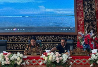 Januardi Ketua DPRD Kaur Mardianto SAP Waka -2 DPRD Kaur