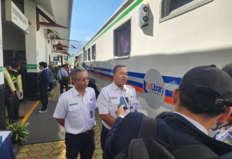 KAI Daop 2 Bandung Adakan Pengobatan Gratis Dengan Rail Clinic di Stasiun Bumiwaluya