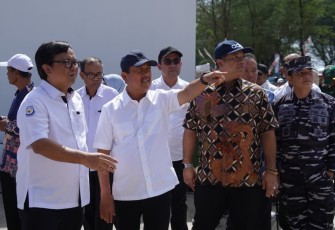 Menteri Trenggono saat meninjau pembangunan KNMP di Desa Poncosari, Kabupaten Bantul, DIY, Jumat (2/1/2026).