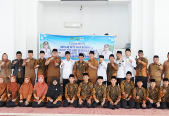 Penjabat (Pj) Sekretaris Daerah Kota Bengkulu Medy Pebriansyah secara resmi melepas 32 kafilah yang akan berlaga di Musabaqah Tilawatil Qur'an (MTQ) ke-37 Tingkat Provinsi Bengkul/Foto : MC u