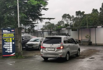 Pecah Kepadatan, Stasiun Purwokerto Buka Akses Drop Zone Pintu Barat