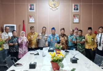 Rapat dipimpin Asisten I Setda Kota Bengkulu, Alex Periansyah, di Ruang Hidayah II Kantor Wali Kota Bengkulu, Kelurahan Bentiring, Kamis (21/5/2026) /Foto : MC 