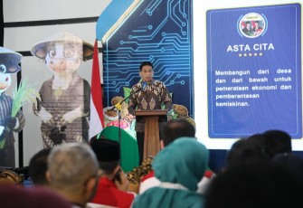 Wamendagri Akhmad Wiyagus saat membuka Lokakarya Desa dan Kelurahan Berprestasi di Pendopo Gedhe, Kabupaten Boyolali, Jawa Tengah, Rabu (14/1/2026).