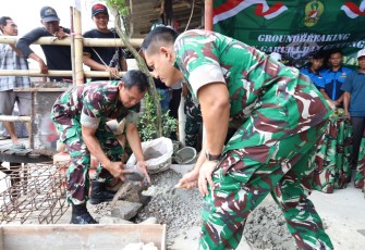 Pangdam Jaya/Jayakarta Mayjen TNI Deddy Suryadi, S.I.P., M.Si memimpin langsung kegiatan peletakan batu pertama (groundbreaking) pembangunan Jembatan Garuda serta program gentengisasi rumah warga tidak layak huni di Sungai Cimanceri, Kampung Pabuaran Hilir RT 03/02, Desa Matagara, Kecamatan Tigaraksa, Kabupaten Tangerang, Rabu (25/3/2026)