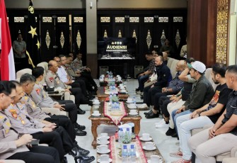 Polda Jatim Satukan Persebaya dan Arema