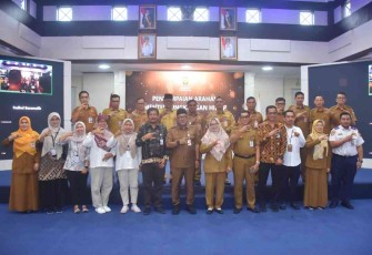 Wali Kota Tanjungpinang, Lis Darmansyah, hadir pada kegiatan Penyampaian Arahan Menteri Lingkungan Hidup terkait Pengelolaan Sampah Nasional Tahun 2026