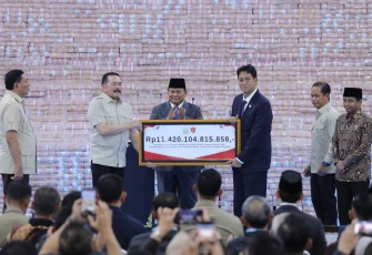 Penyerahan Uang Total Rp11,4 Triliun dan Penguasaan Kembali Kawasan Hutan Tahap VI oleh Satgas PKH