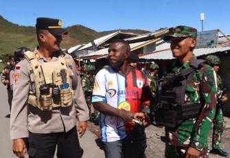 Kodim 1714/Puncak Jaya dan Polri Laksanakan Patroli Cipta Kondisi Kabupaten Puncak Jaya Dalam Kondisi Aman