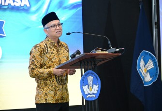 Wakil Menteri Pendidikan Dasar dan Menengah (Wamendikdasmen), Atip Latipulhayat