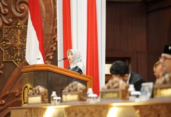 Juru Bicara Fraksi PKB, Hj. Siti Mukiyarti