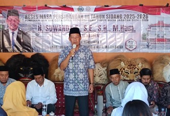  Anggota DPRD Jawa Timur Fraksi NasDem, Suwandy. Kegiatan itu digelar di Gedung Sanggar Singo Putro Budoyo, Dusun Jeruk Seger, Desa Jeruk Seger, Kecamatan Gedeg, Kabupaten Mojokerto, Minggu (26/7/2026) Suwandy Tampung Aspirasi Pemberdayaan Perempuan, Pelatihan UMKM dan Keterampilan Digelar Bergilir di Gedeg