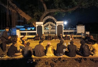 Sarasehan budaya bertajuk "Ada Apa Dengan Giyanti?" yang digelar Yayasan Suket Lawu Mawiji pada Senin (12/1/2026) malam, di Situs Perjanjian Giyanti, Dusun Kerten, Kelurahan Jantiharjo, Kecamatan/Kabupaten Karanganyar