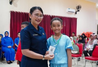 Ketua Pengurus Daerah Ambon Yayasan Hang Tuah Buka English Holiday Camp 2026
