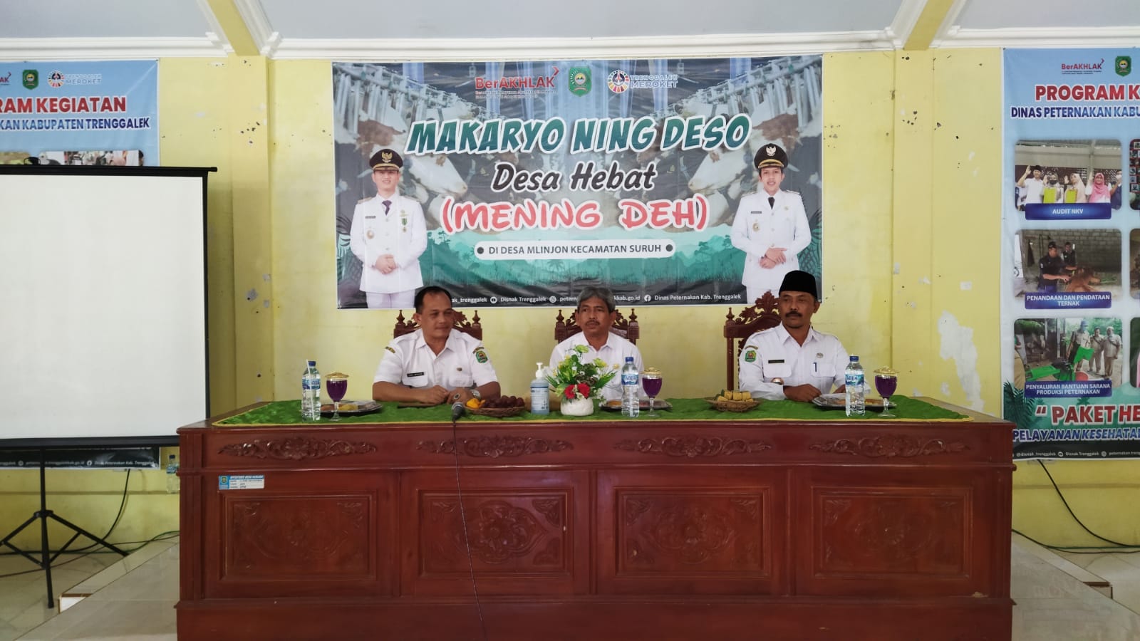 Edy Soepriyanto, Sekretaris Daerah Kabupaten Trenggalek, saat sambutan dalam kegiatan Mening Deh di Desa Mlinjon, Kecamatan Suruh Kabupaten Trenggalek, Rabu (15/3/2023) (Foto : Hardi Rangga klikwarta.com).