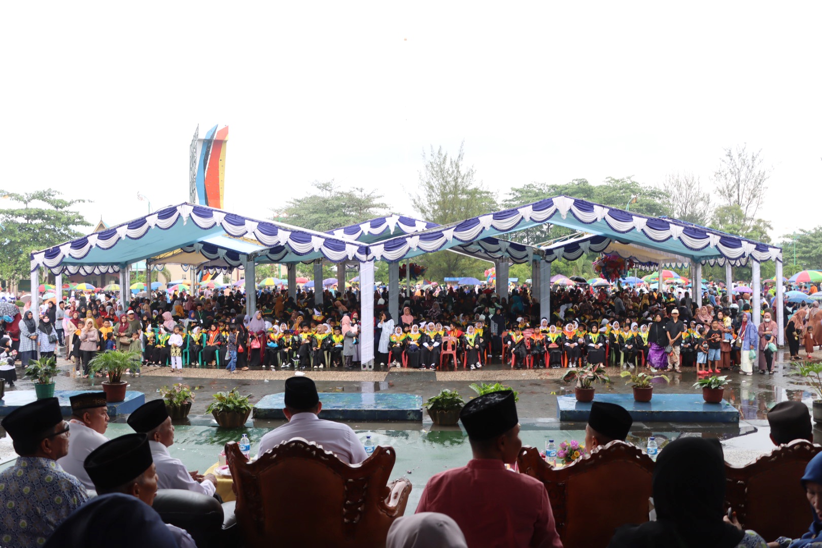 Suasana kegiatan wisuda santri TKQ dan TPQ se Kecamatan Bintan Timur tahun 2023