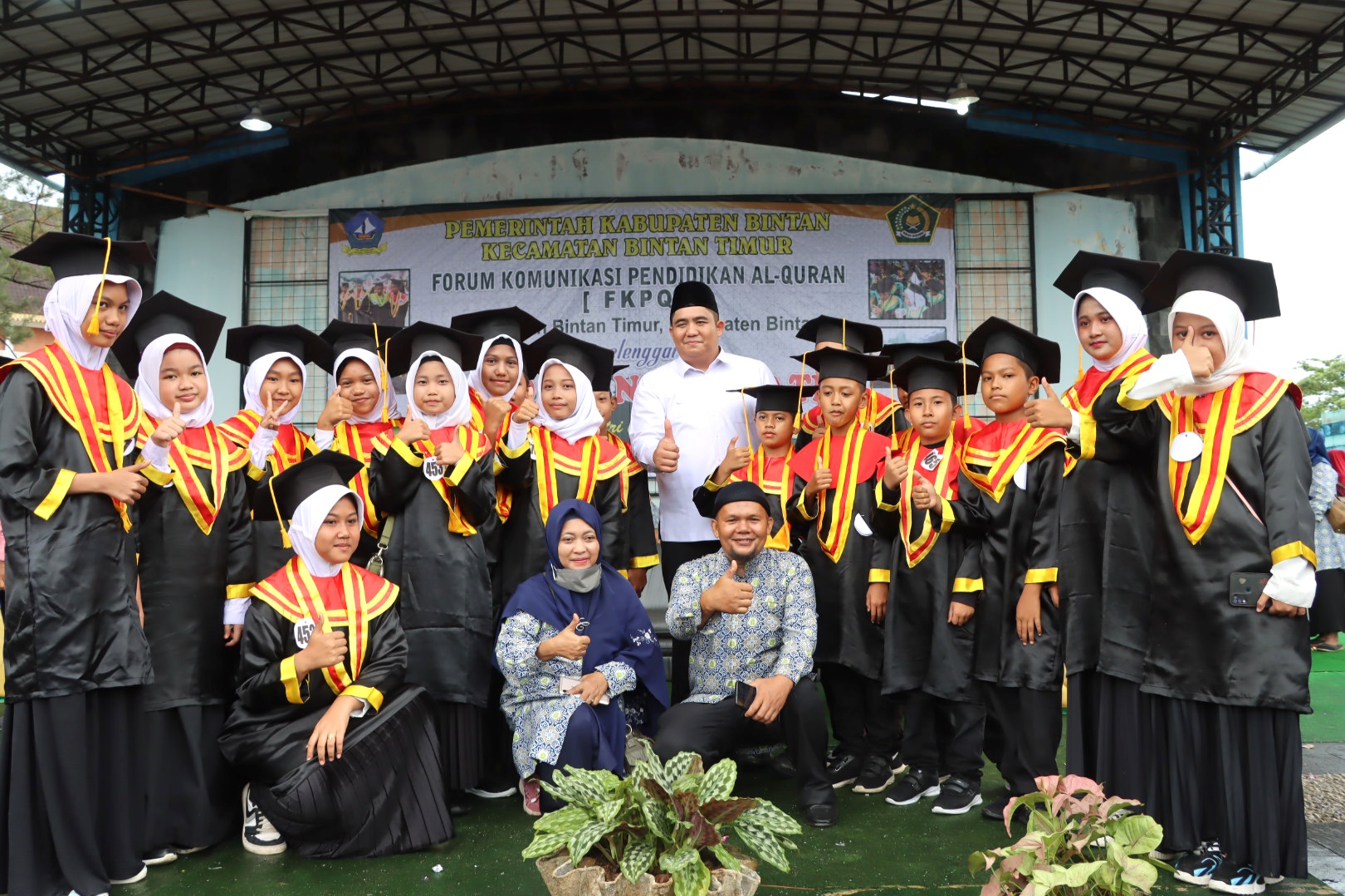 Prosesi wisuda 727 Santri dari 86 TKQ dan TPQ se Kecamatan Bintan Timur