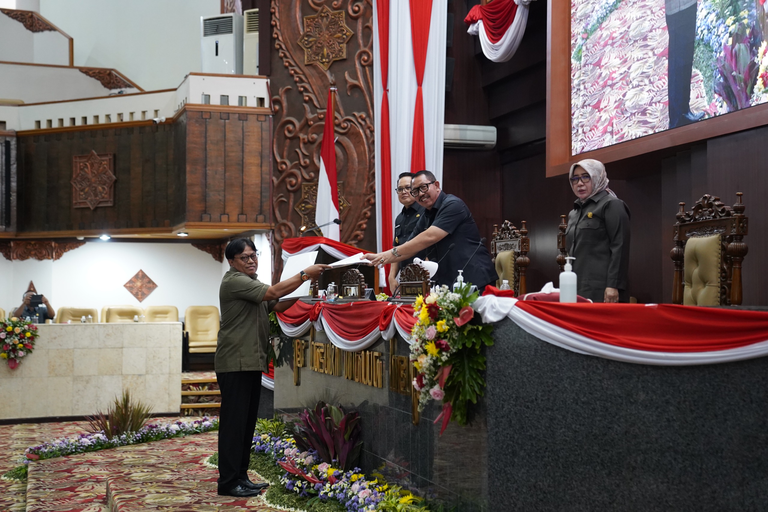dprd jatim