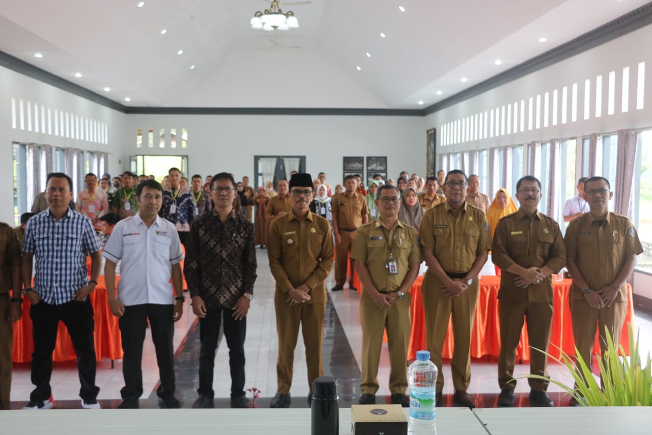 Bupati Limapuluh Kota Safaruddin, saat membuka secara resmi kegiatan Bimtek Kompetensi Pengadaan Barang dan Jasa bagi 50 ASN di lingkungan Pemkab Limapuluh Kota.