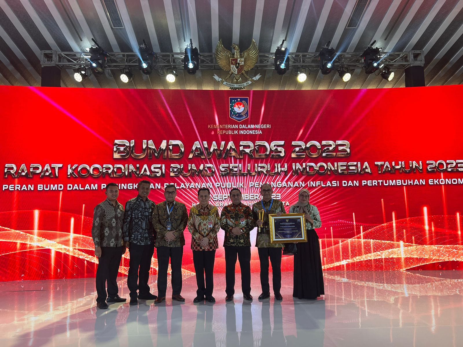 PT PCM Raih BUMD Award