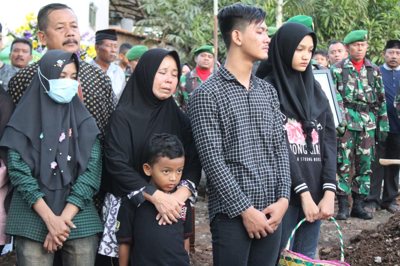 Keluarga Alm Kapten Ekut Supriyantoro