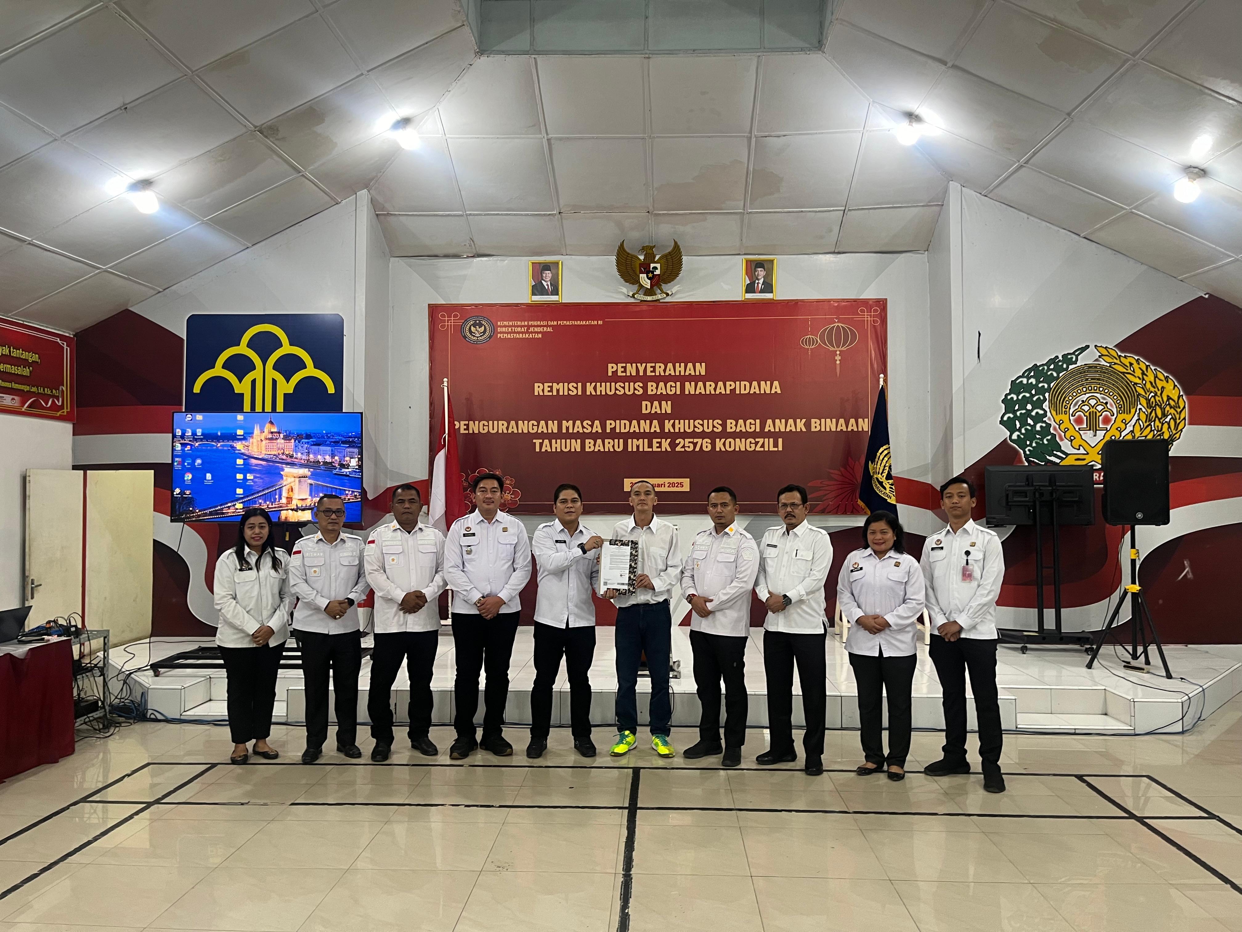 Poto Bersama Usai Pemberian Remisi Khusus.
