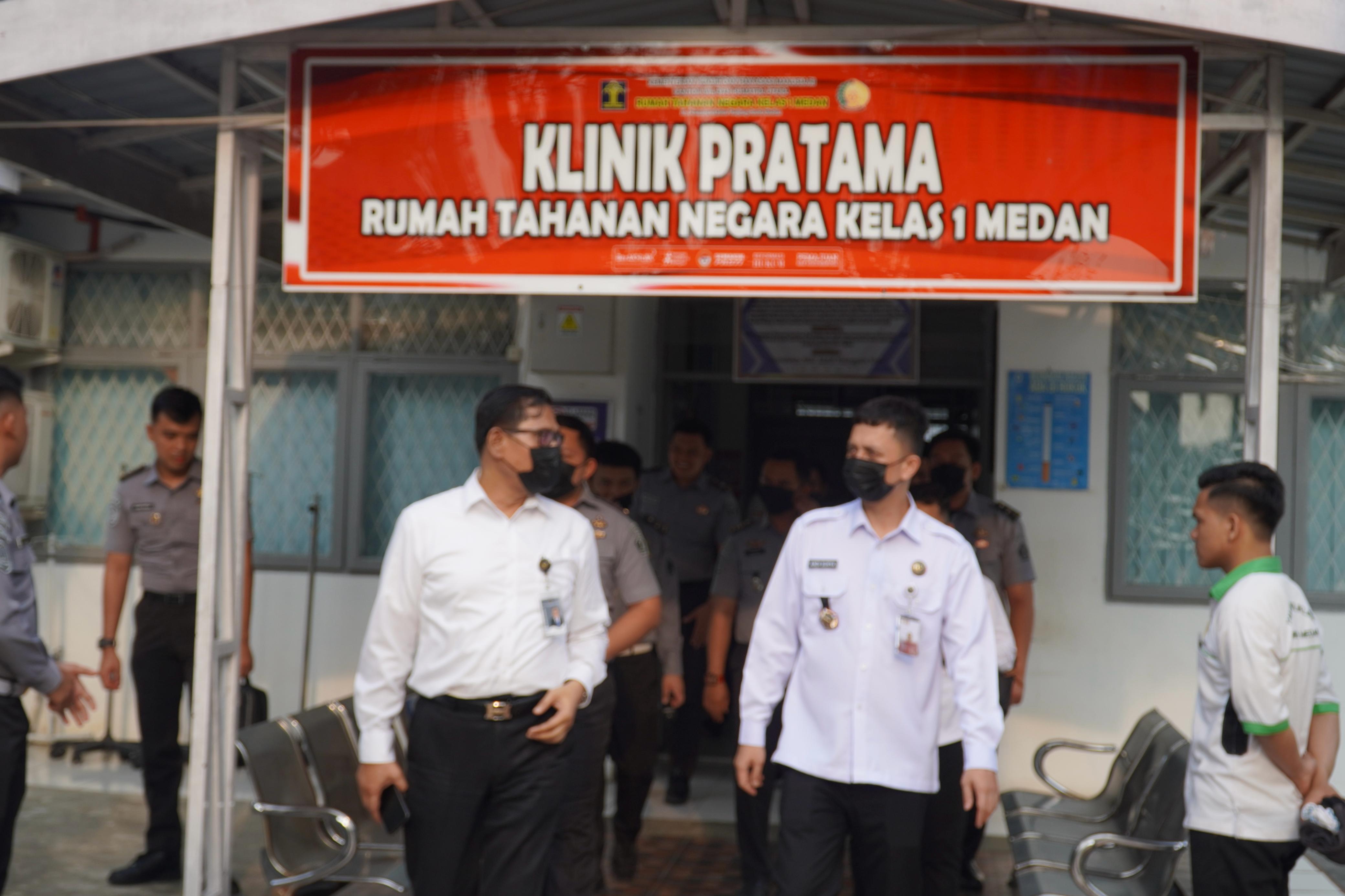 Staf Khusus Imipas Saat Kunjungan di Rutan Kelas I Medan