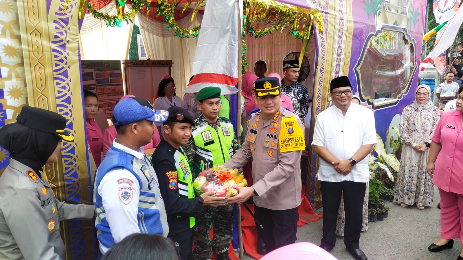 Jajaran Kepolisian Pada Pod Pam