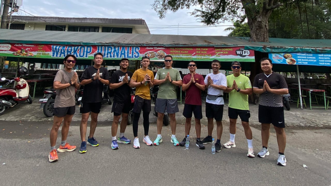 Para Jurnalis di Medan Poto Bersama Usai Berolahraga