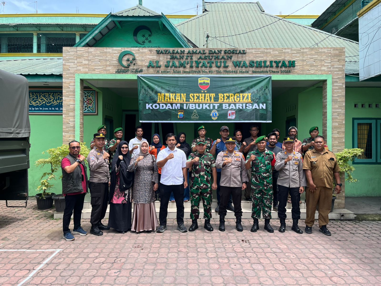 Kodam I/BB Lakukan Poto Bersama Usai Gelar Makan Bergizi