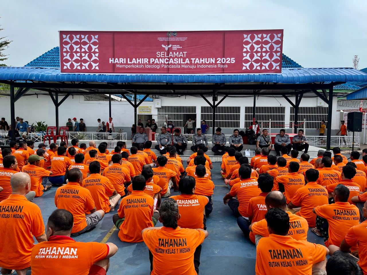 Warga Binaan Rutan Kelas I Medan Dengarkan Paparan Karutan.