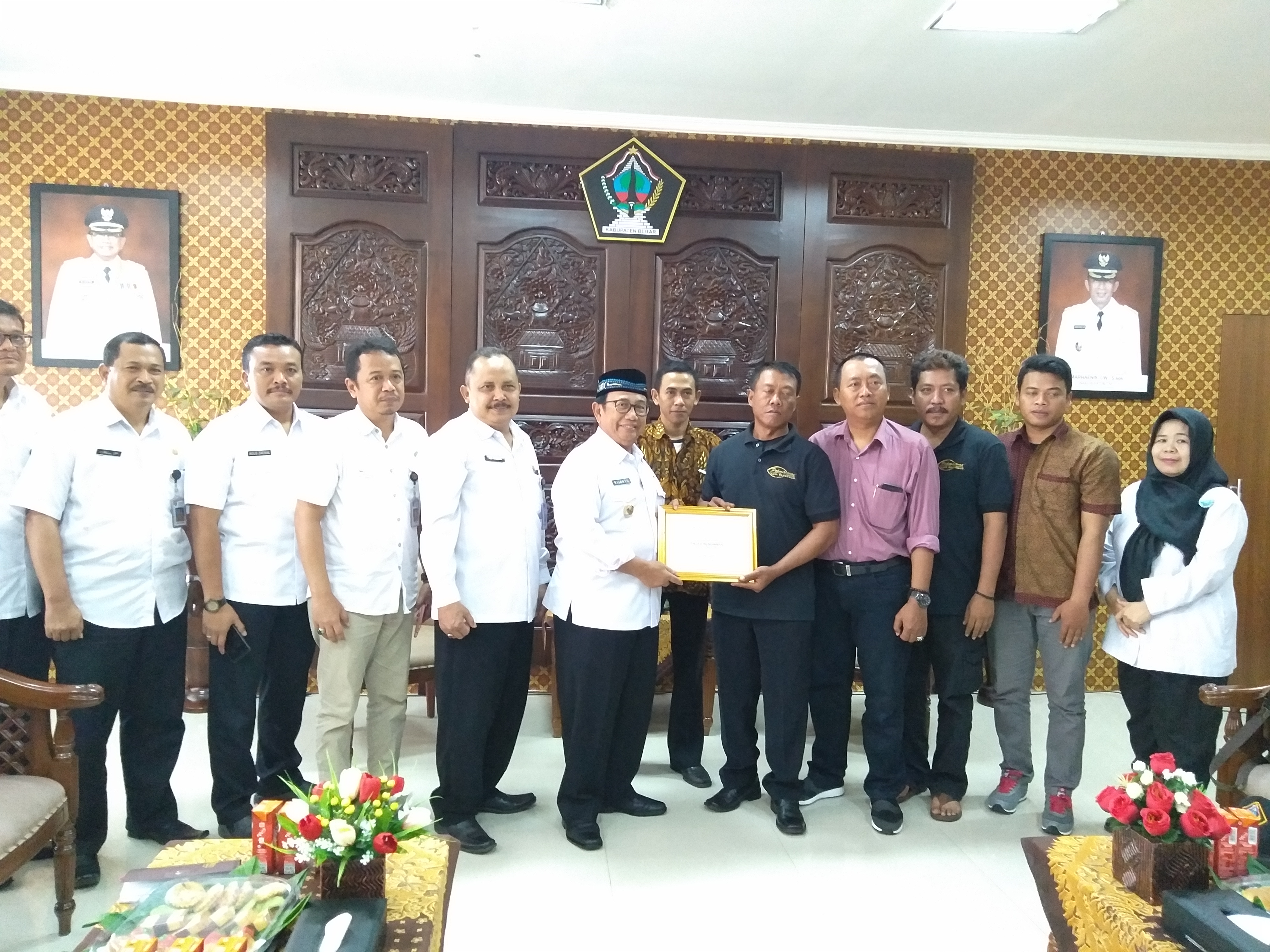 Bupati Rijanto didampingi sejumlah kepala OPD bersama Pokmaswas Fajar Bengawan 