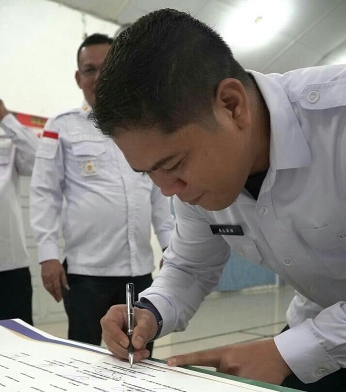 Penanda Pakta Integritas.