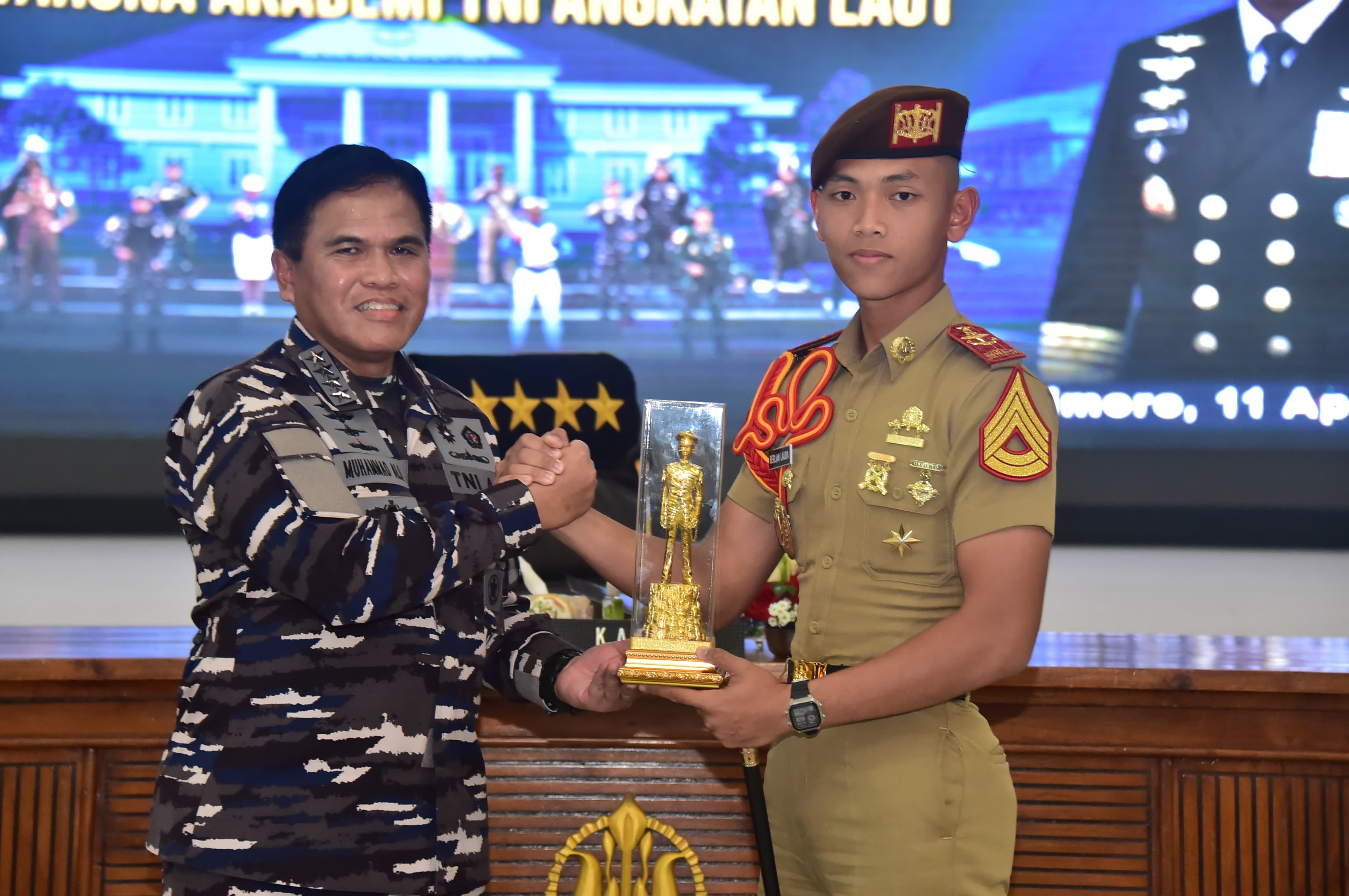 Kepala Staf TNI Angkatan Laut (Kasal) Laksamana TNI Dr. Muhammad Ali 