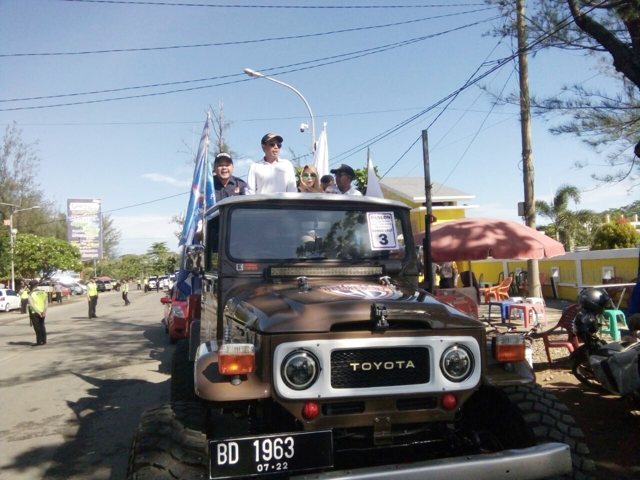 Paslon Helmi-Dedy.