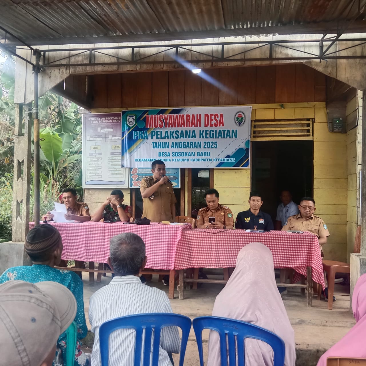 Pemdes Sosokan Baru Bagikan BLT-DD Kepada 29 KPM