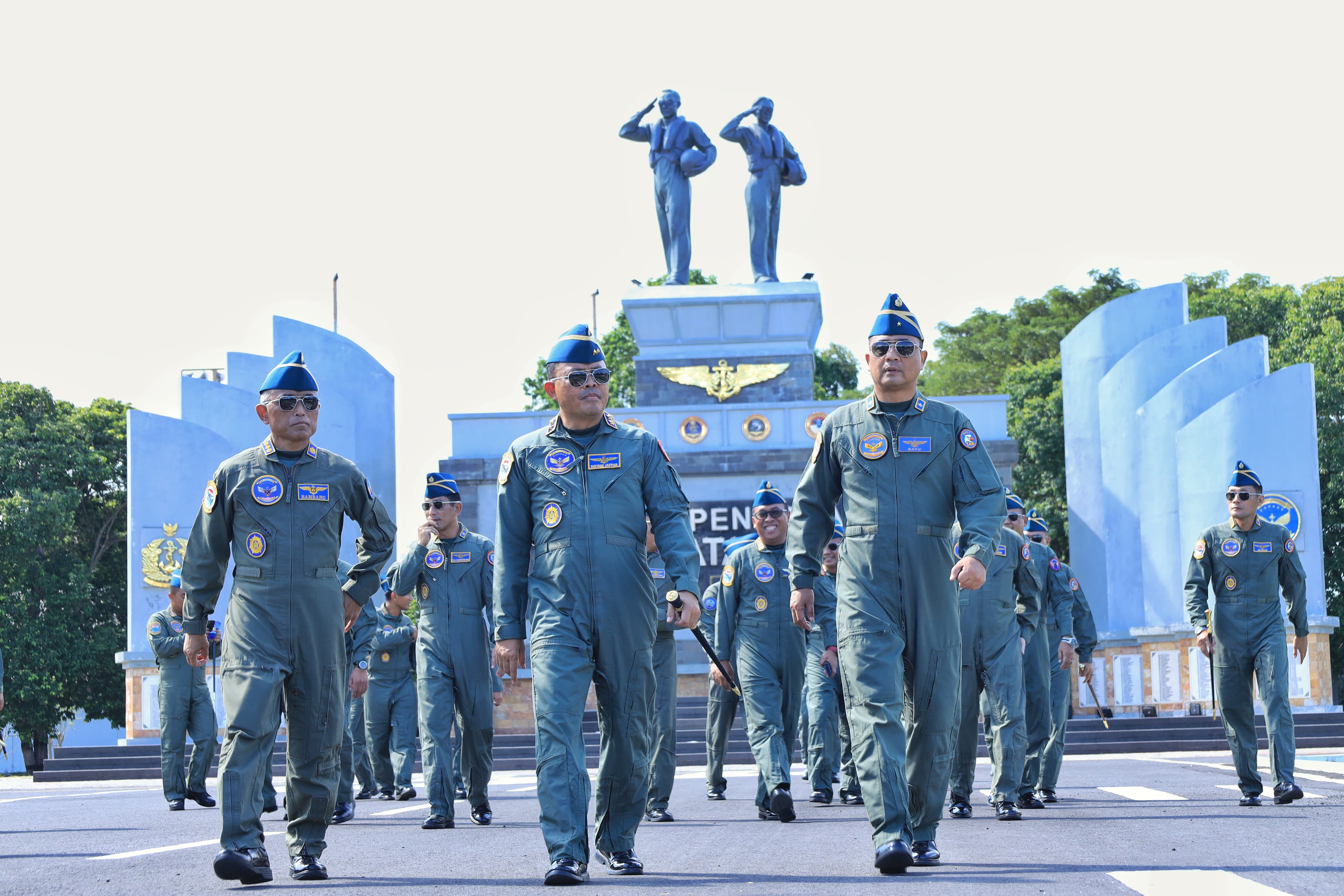 Tradisi Admiral Inspection