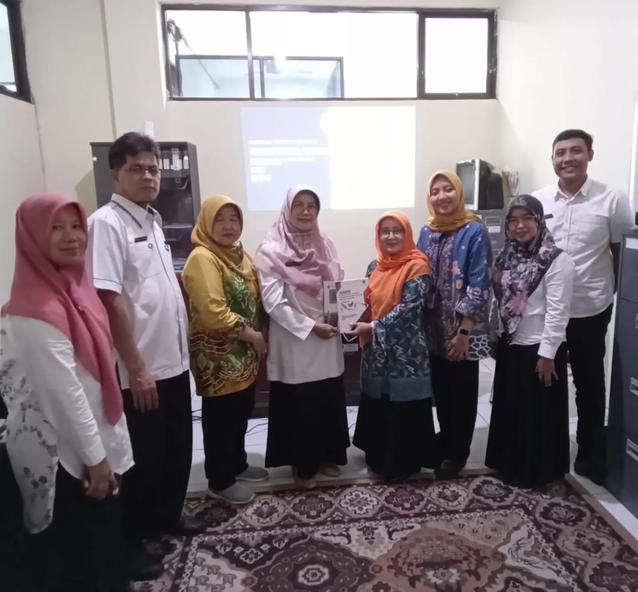 Tim Supervisi Perpusnas RI, mengunjungi Perpustakaan di Dinas Perpustakaan dan Kearsipan Kota Payakumbuh, baru-baru ini.
