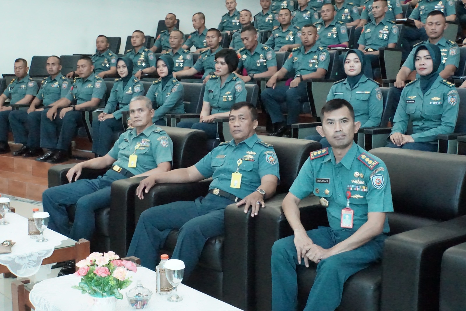 f