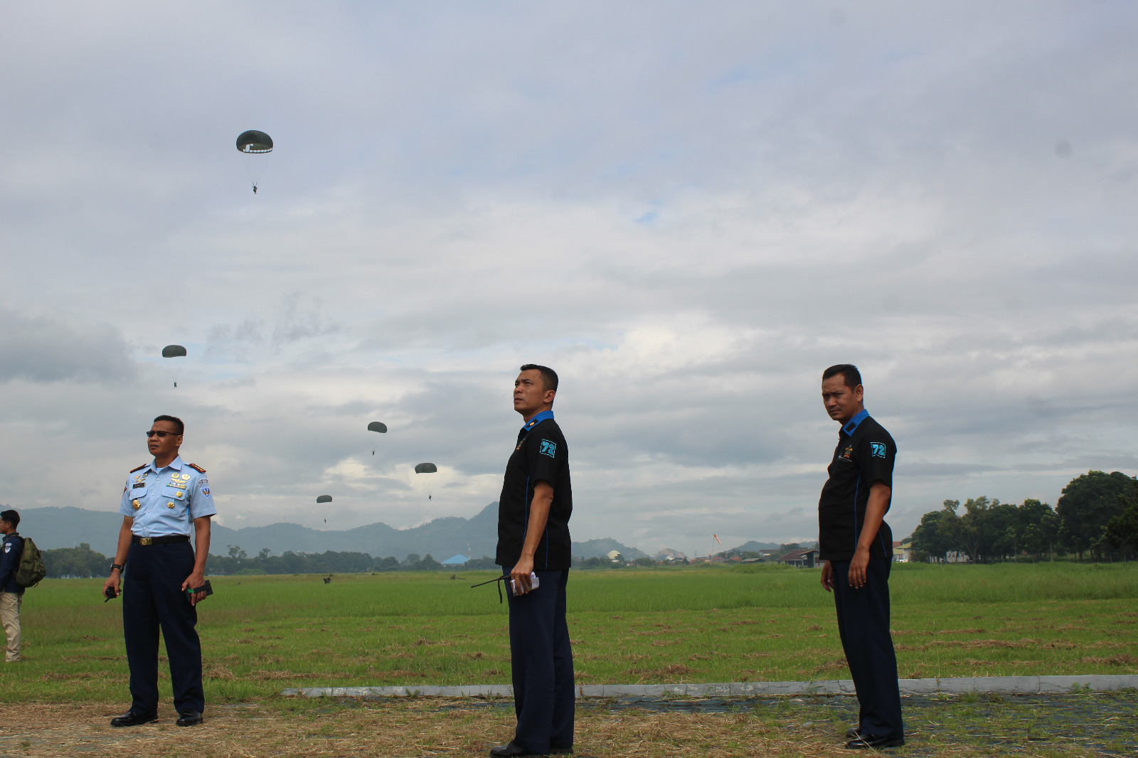 TNI AU