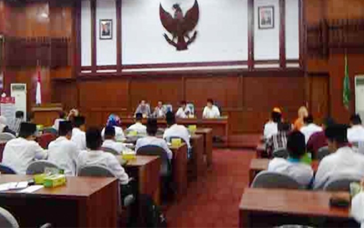 Rapat finalisasi kepanitiaan Rakornas KPI dan Hasiarnas di Pola Bappeda Bengkulu, Rabu (15 /03/2017).