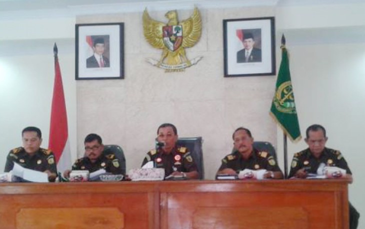 Kejati Bengkulu saat gelar jumpa pers di Aula Kejati Bengkulu, Selasa (11/04/2017)